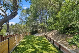 35 Tulip Ct, Burlingame, CA 94010 - Photo 40