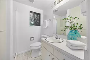 35 Tulip Ct, Burlingame, CA 94010 - Photo 38