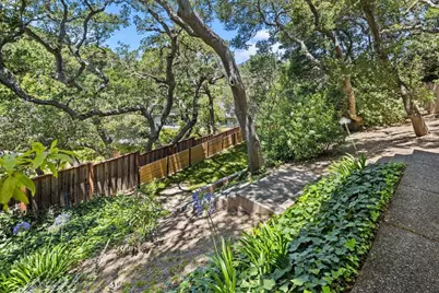 35 Tulip Ct, Burlingame, CA 94010 - Photo 44