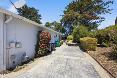 9345 Holly Oak Way, Salinas, CA 93907 - Photo 10