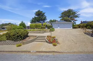 9345 Holly Oak Way, Salinas, CA 93907 - Photo 6