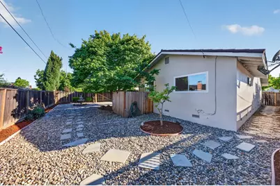 3562 Woodford Dr, San Jose, CA 95124 - Photo 30