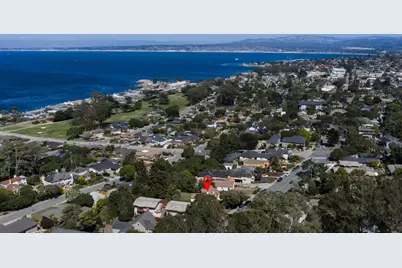 938 Lighthouse Ave, Pacific Grove, CA 93950 - Photo 24
