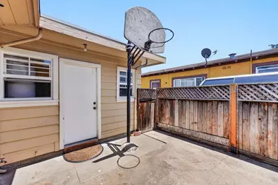 55 Hill Ave, Watsonville, CA 95076 - Photo 22