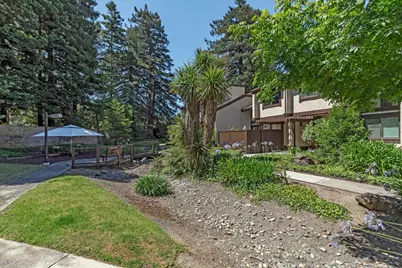 1525 Tyler Park Way, Mountain View, CA 94040 - Photo 2