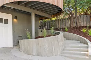 611 Hillcrest Dr, Redwood City, CA 94062 - Photo 2