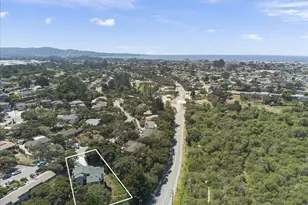 29 Los Encinos Dr, Del Rey Oaks, CA 93940 - Photo 32