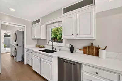 1133 Erin Way, Campbell, CA 95008 - Photo 8