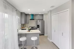 1526 Desdemona Ct, San Jose, CA 95121 - Photo 38