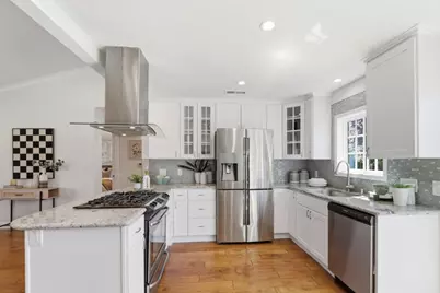 395 N Murphy Ave, Sunnyvale, CA 94085 - Photo 14