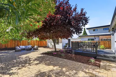 395 N Murphy Ave, Sunnyvale, CA 94085 - Photo 36