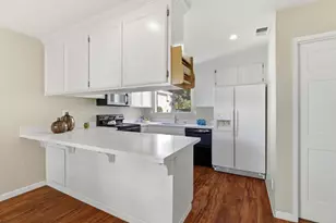 22674 Silver Oak Ct, Cupertino, CA 95014 - Photo 14