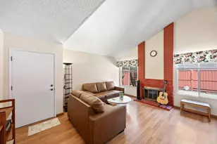 1843 Perrone Cir, San Jose, CA 95116 - Photo 32