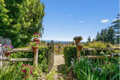 200 McAmant Dr, Santa Cruz, CA 95060 - Photo 2