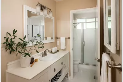 331 Jarvis Ct, Sunnyvale, CA 94086 - Photo 14