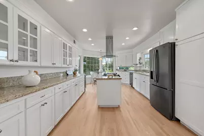 16057 Shannon Rd, Los Gatos, CA 95032 - Photo 14