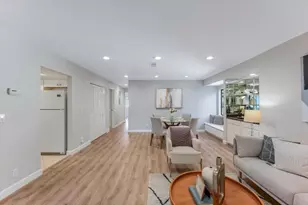 714 San Conrado Ter 5, Sunnyvale, CA 94085 - Photo 2