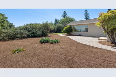 27133 Adonna Ct, Los Altos Hills, CA 94022 - Photo 8