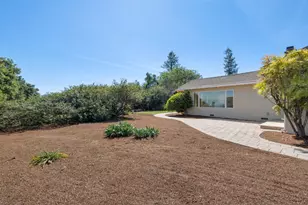 27133 Adonna Ct, Los Altos Hills, CA 94022 - Photo 8