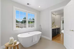 8 Almendra Ln, Los Altos, CA 94022 - Photo 18
