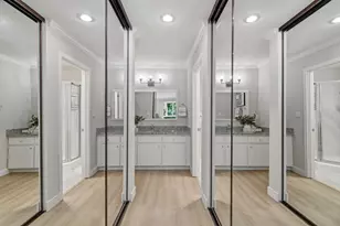 1031 Crestview Dr 106, Mountain View, CA 94040 - Photo 20