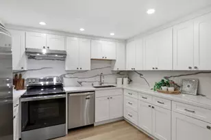 1031 Crestview Dr 106, Mountain View, CA 94040 - Photo 12