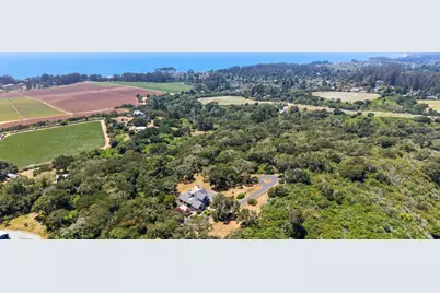 360 Babe Thompson, Watsonville, CA 95076 - Photo 2