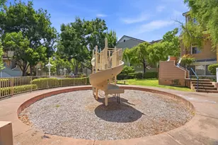 518 Porpoise Bay Ter A, Sunnyvale, CA 94089 - Photo 38