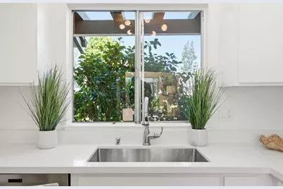 1265 Riesling Ter, Sunnyvale, CA 94087 - Photo 6
