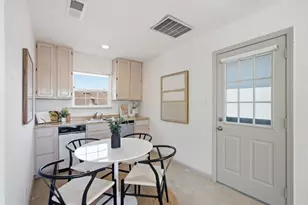 2101 Brittan Ave, San Carlos, CA 94070 - Photo 14
