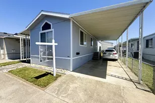 1358 Oakland Rd 121, San Jose, CA 95112 - Photo 2