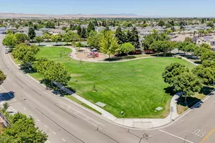 506 Barcelona Dr, Tracy, CA 95377 - Photo 72
