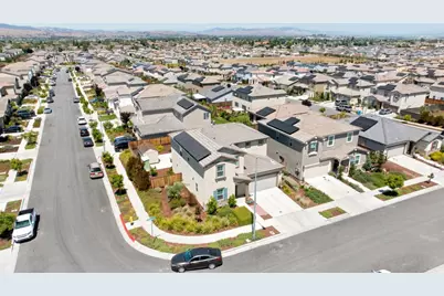 2201 Brighton Dr, Hollister, CA 95023 - Photo 32