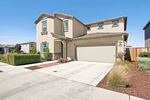 2201 Brighton Dr, Hollister, CA 95023 - Photo 2