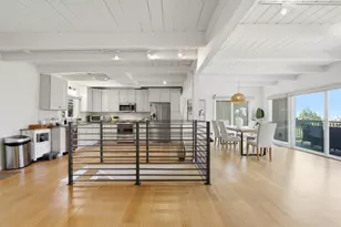 2323 Mastlands Dr, Oakland, CA 94611 - Photo 6