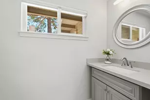 2323 Mastlands Dr, Oakland, CA 94611 - Photo 32