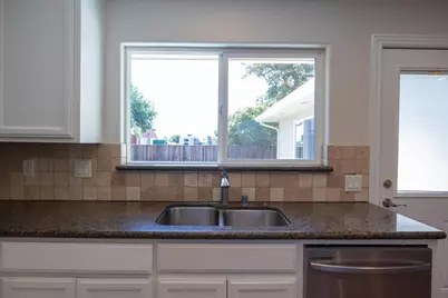 80 Roosevelt Ave, San Martin, CA 95046 - Photo 10