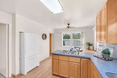 320 Hobart Ave, San Mateo, CA 94402 - Photo 10