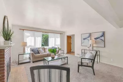 320 Hobart Ave, San Mateo, CA 94402 - Photo 2