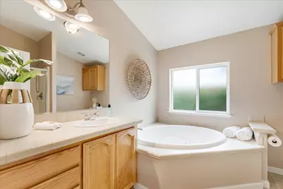 300 Plum St 30, Capitola, CA 95010 - Photo 16