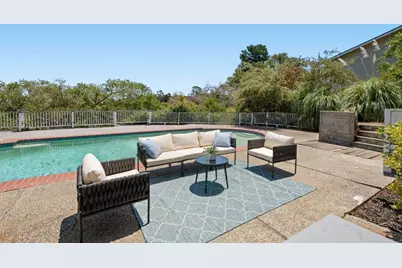 1407 Carlton Rd, Hillsborough, CA 94010 - Photo 28
