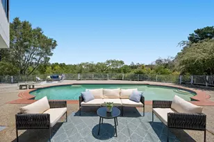 1407 Carlton Rd, Hillsborough, CA 94010 - Photo 30