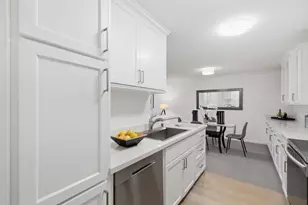 226 W Edith Ave 33, Los Altos, CA 94022 - Photo 2