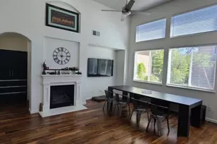 10133 Annie St, Elk Grove, CA 95757 - Photo 8