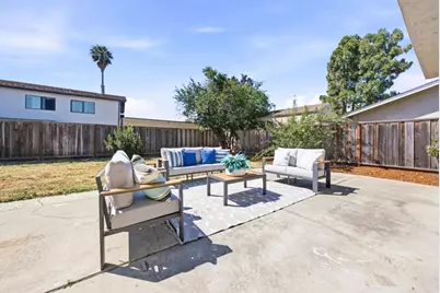8183 Pebble Beach Ave, Newark, CA 94560 - Photo 32