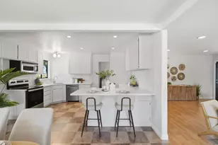 5477 Harvard Dr, San Jose, CA 95118 - Photo 10