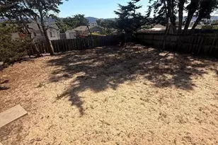 1915 Grandview St, Seaside, CA 93955 - Photo 12