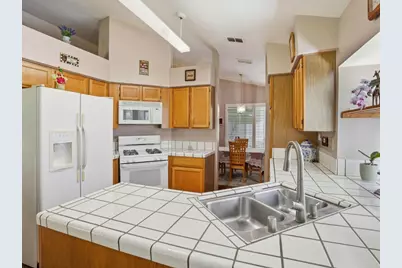 231 Breezewalk Dr, Vallejo, CA 94591 - Photo 14