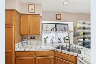 231 Breezewalk Dr, Vallejo, CA 94591 - Photo 16