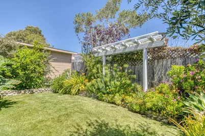 928 Hellam St, Monterey, CA 93940 - Photo 46
